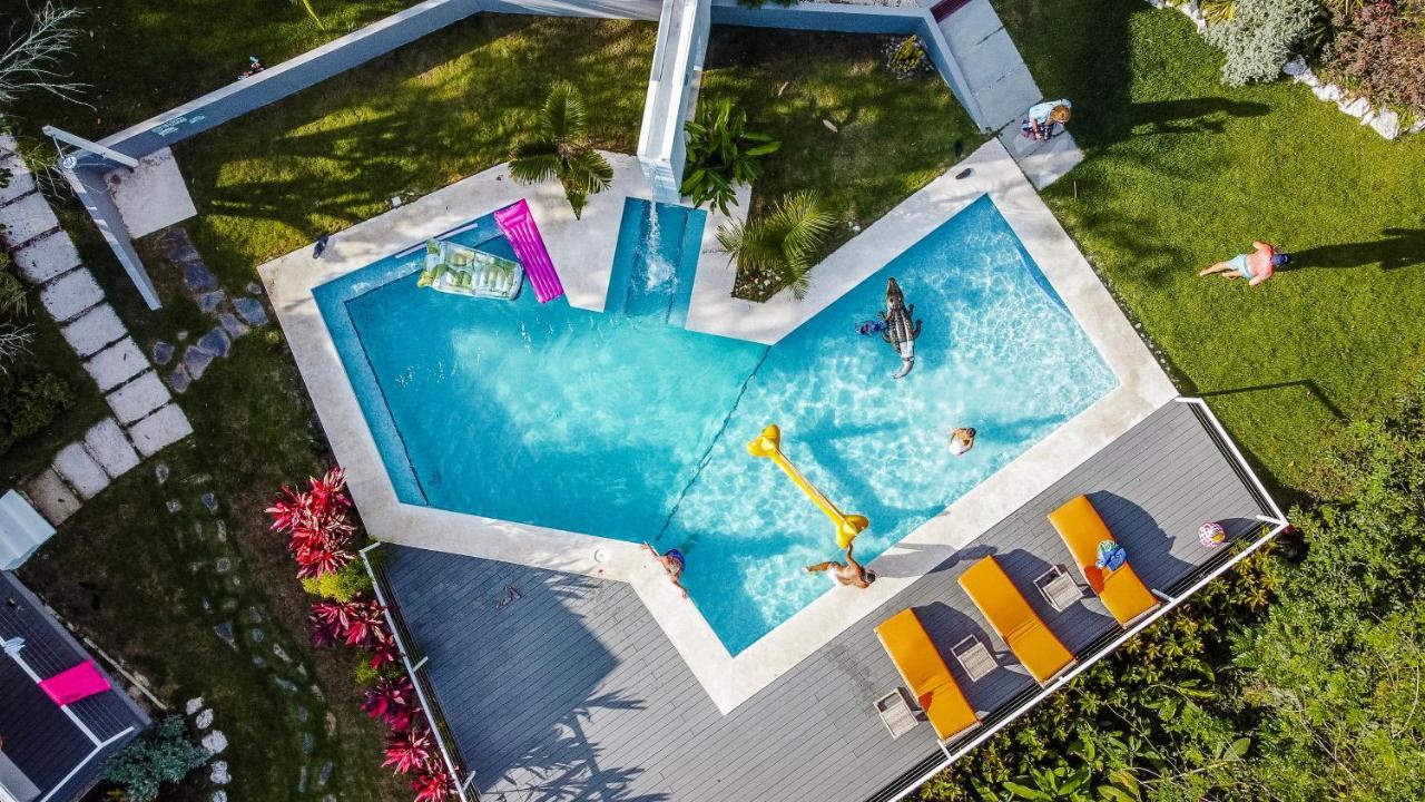 Aves Hotel Montezuma Exterior foto